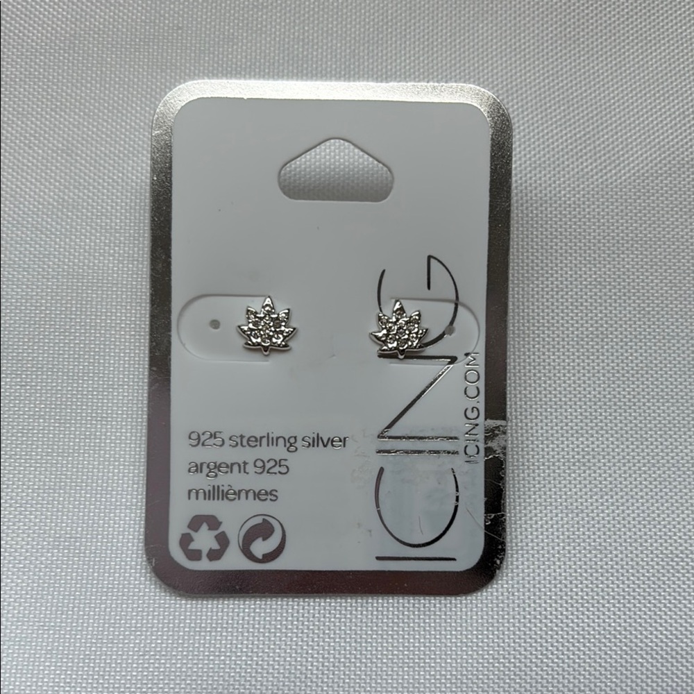 Icing Sterling Silver Maple Leaf Earrings